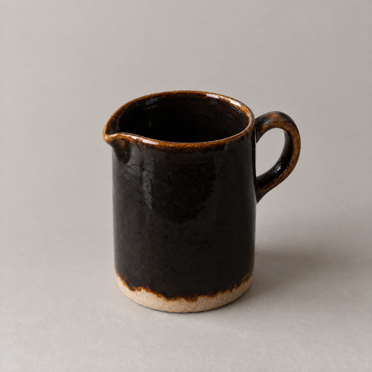 Pour Jug in Iron glaze