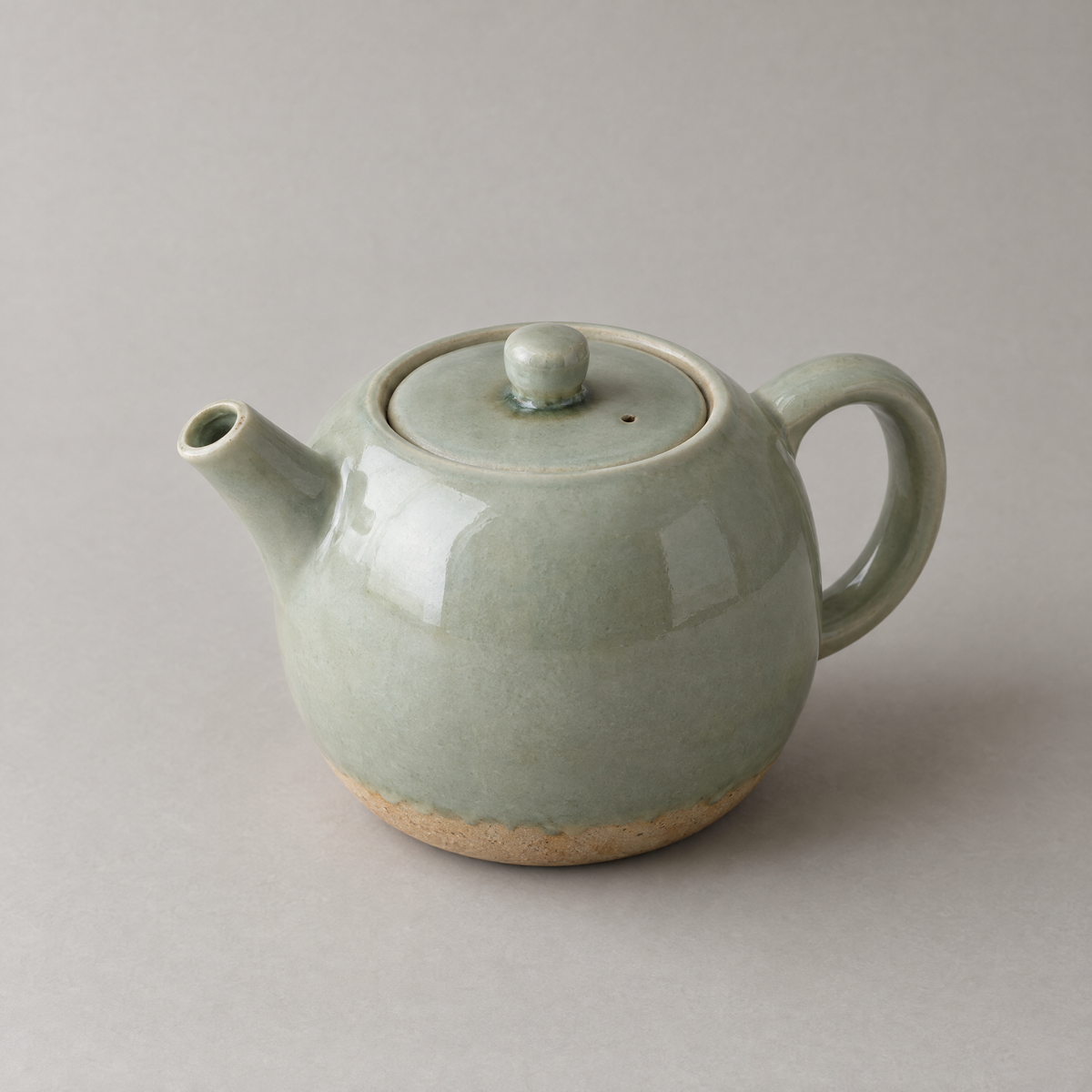 Round Teapot in Celadon glaze